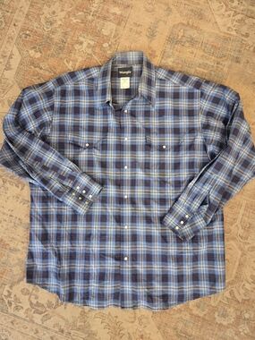 Wrangler Blue and Navy Plaid Western Button-Down Shirt